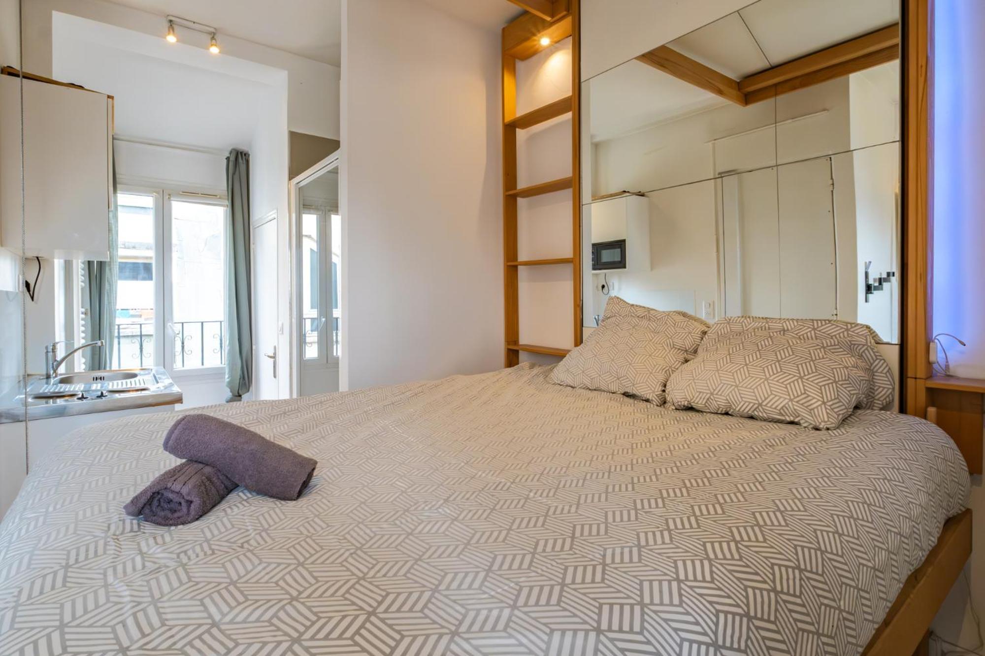 Apartment Charming - Eiffel Tower Paris